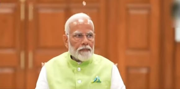 PM Modi Birthday : मोदी 74 साल के हो गए ,यहां बताया गया है कि उन्होंने पिछले कुछ वर्षों में अपना